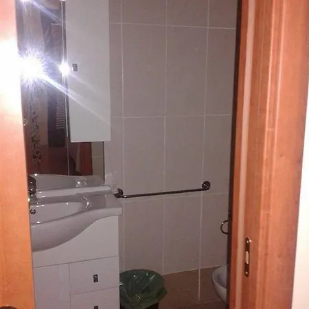 House Apartment *