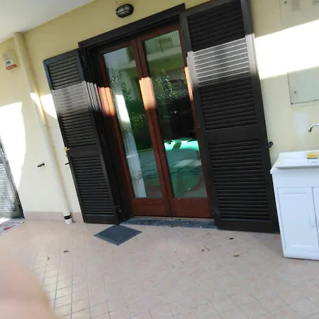Apartment House *